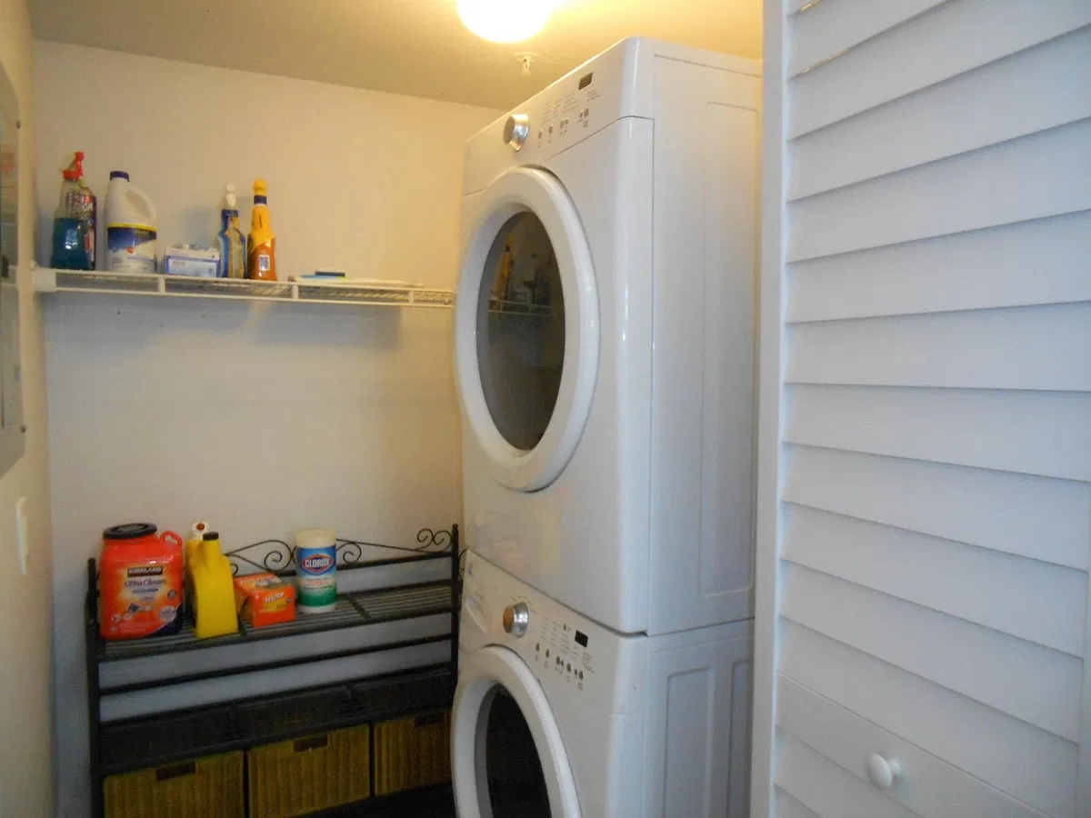 Unit 304 photo 13