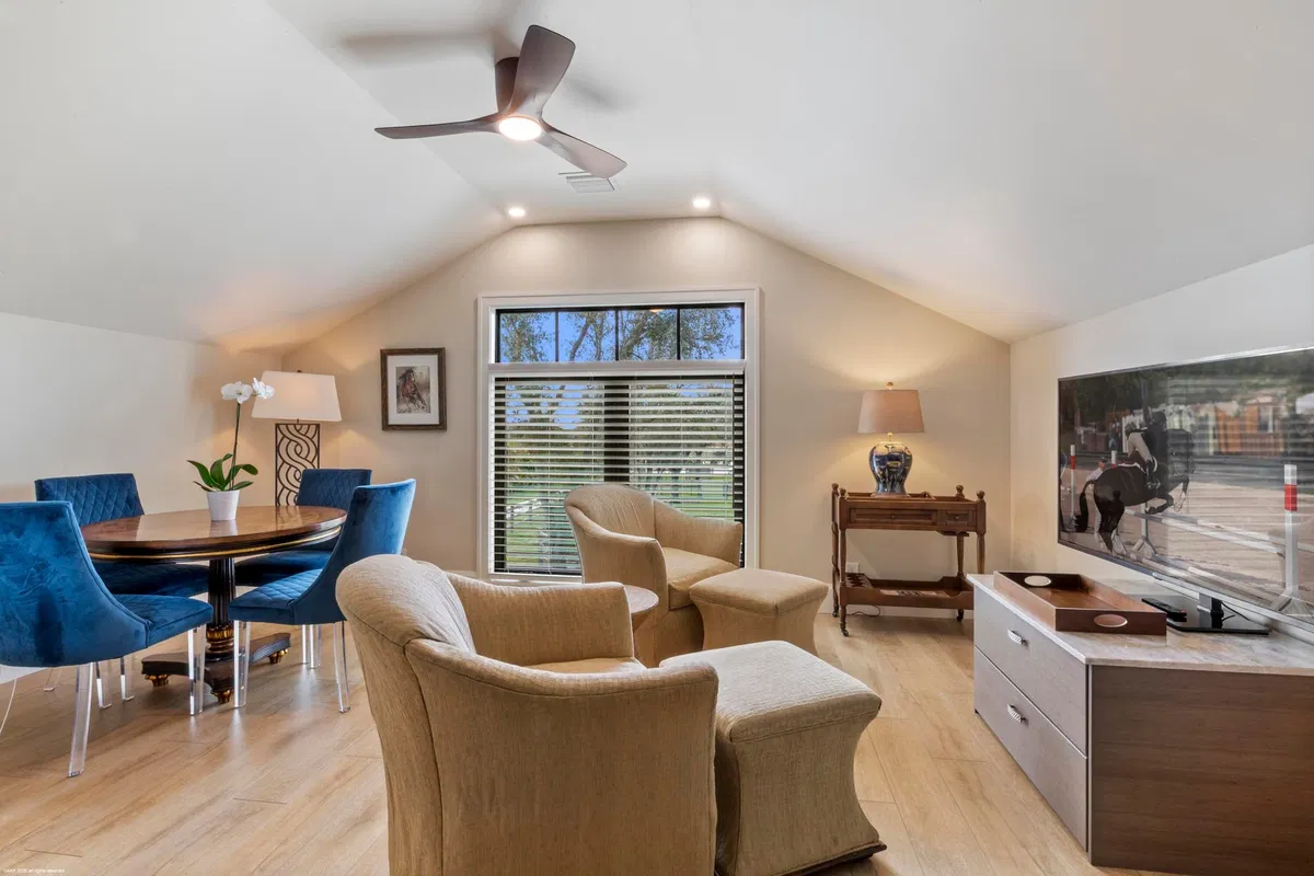  Residence photo 40