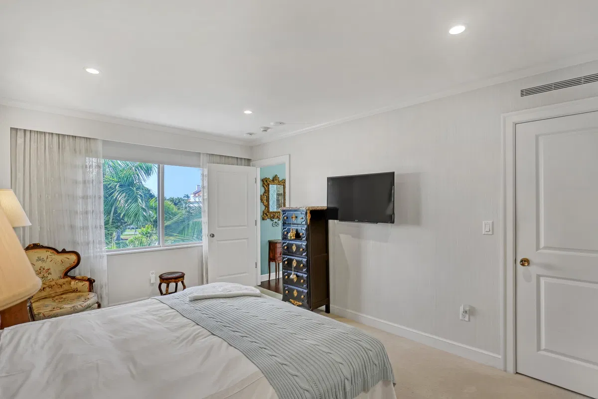 Palm Beach Towers, Palm Beach Unit 302 B photo 16