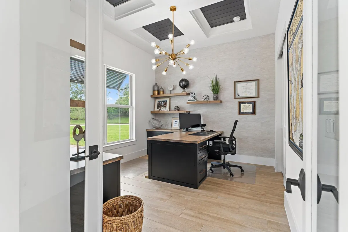 Bridgewater Preserve Residence photo 13