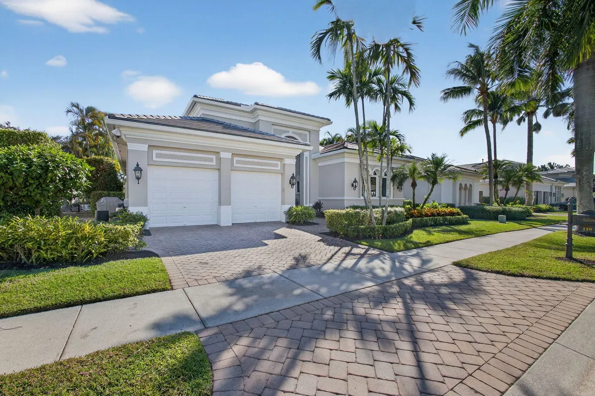 Mirasol Country Club Residence
