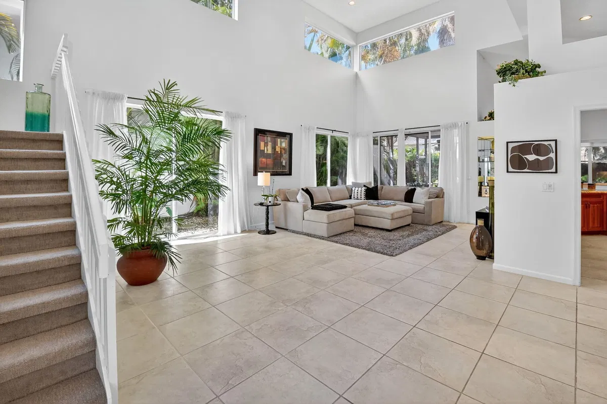 Residence photo 7