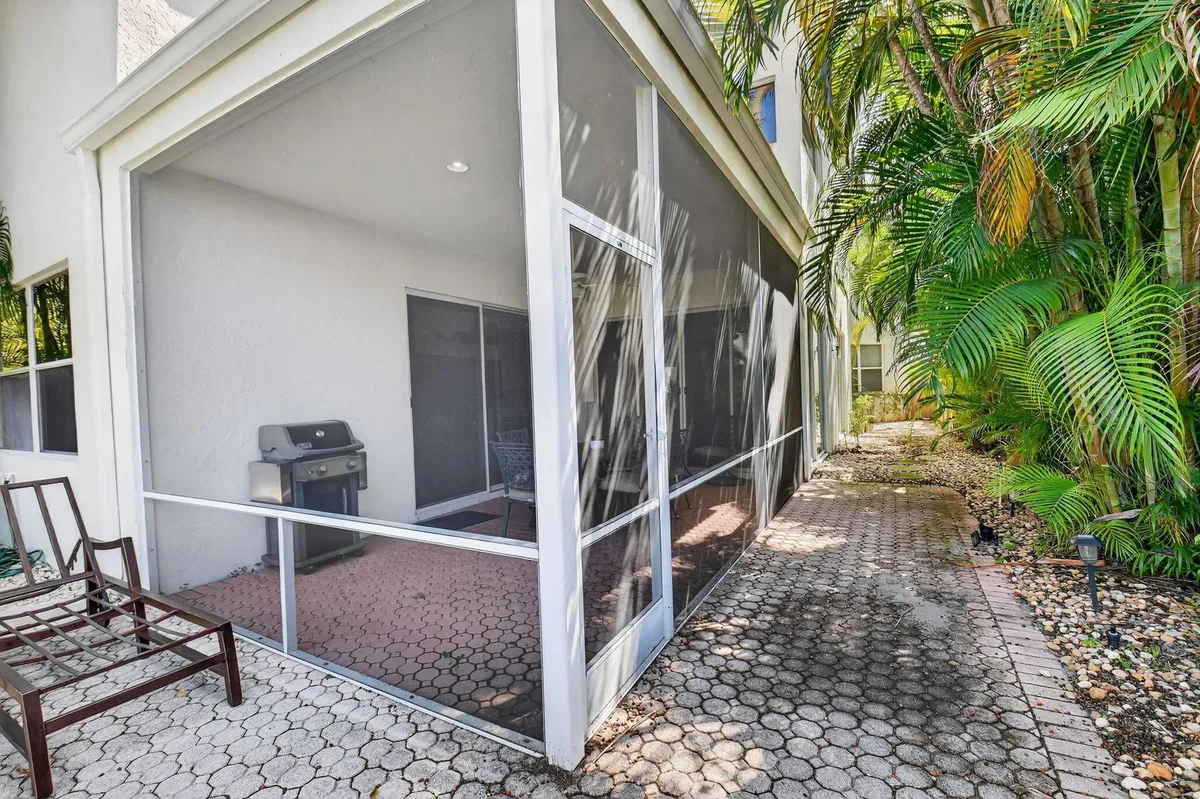  Residence photo 31
