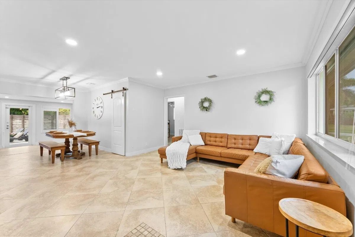 Residence photo 7