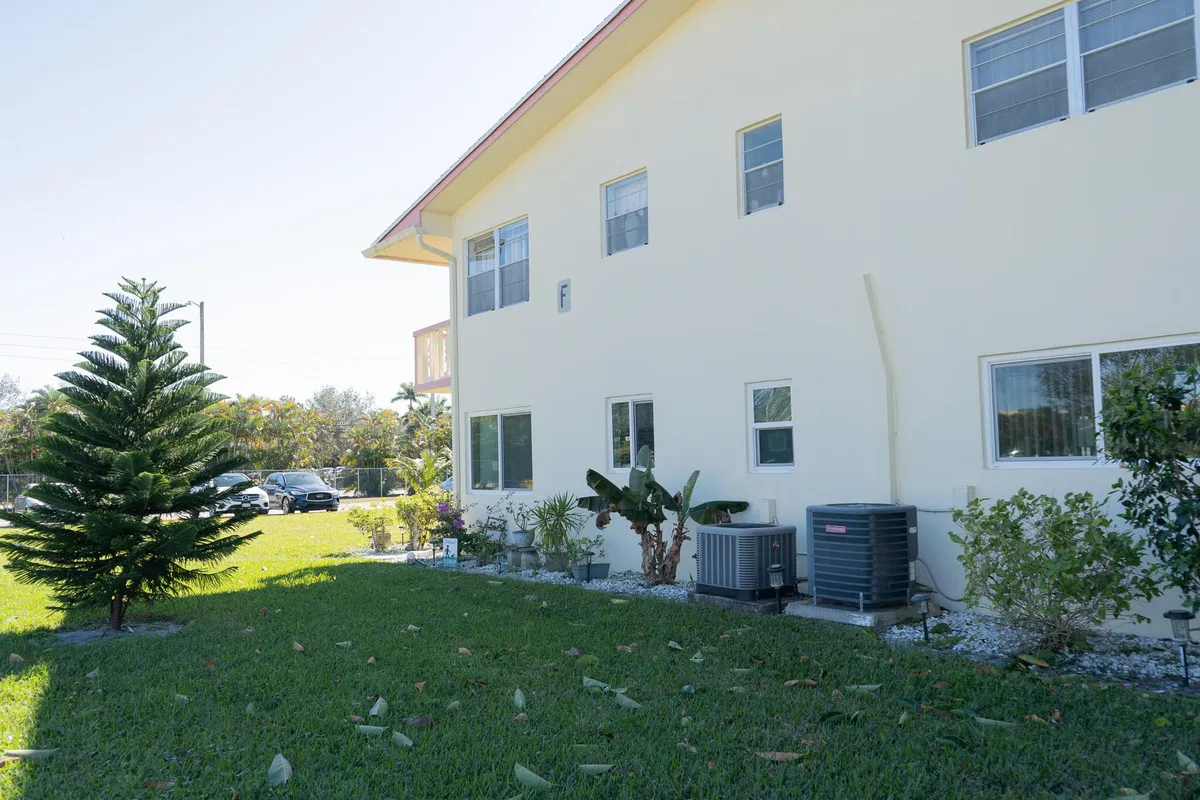  Residence photo 7