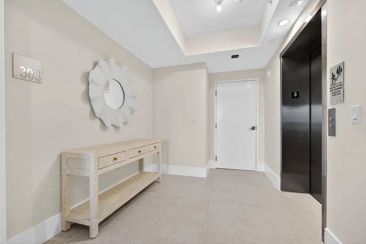 Unit 3030 photo 28