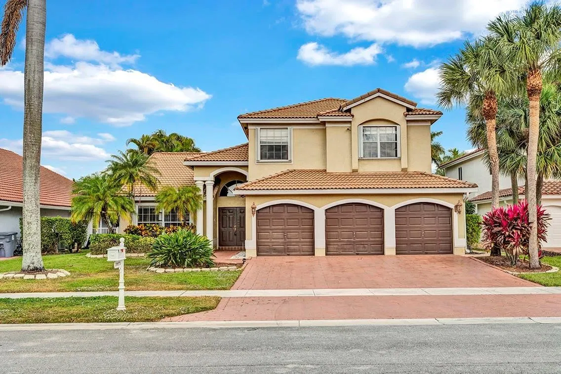 Boca Isles Residence