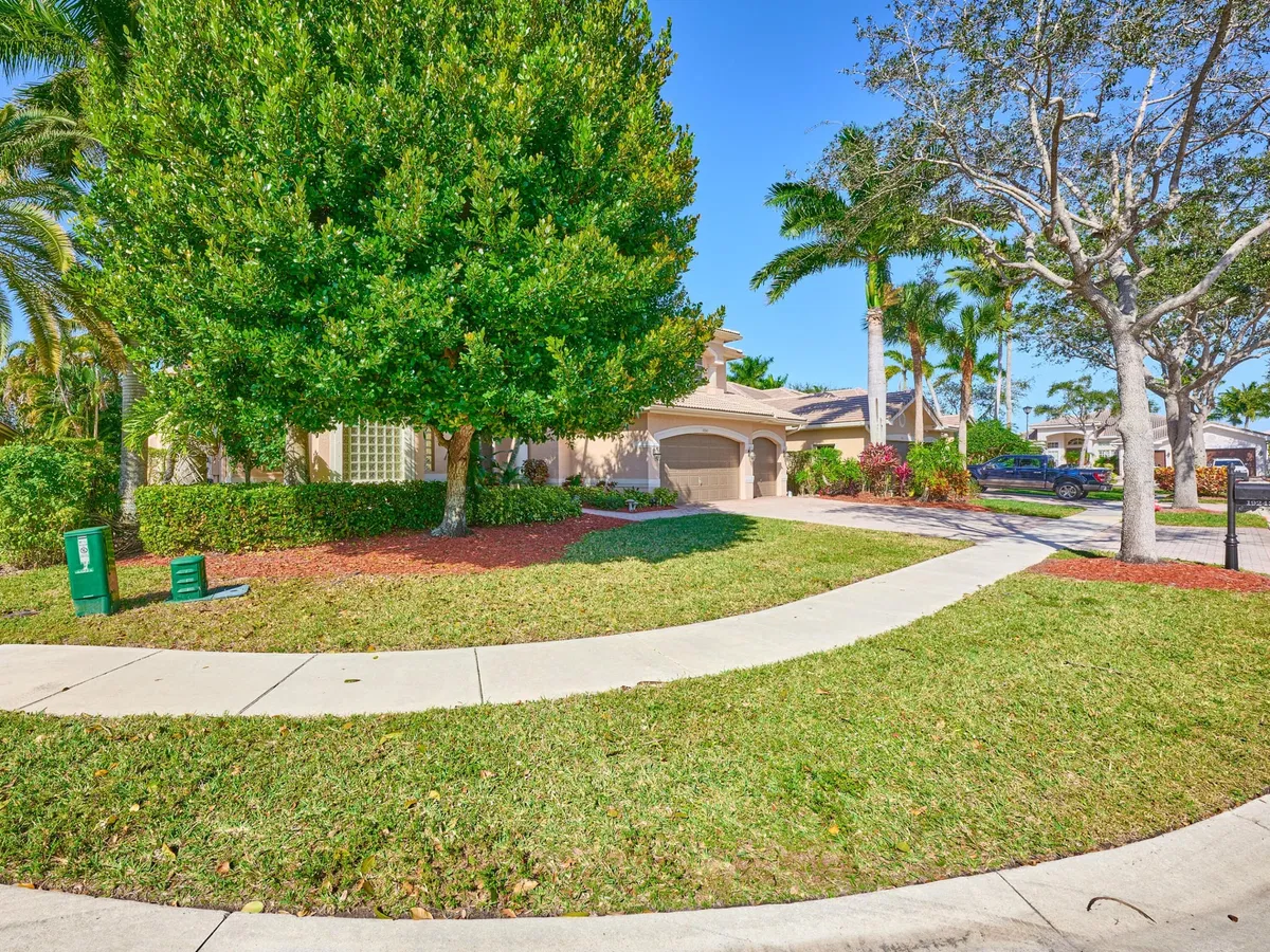 Saturnia Boca Raton Residence photo 13