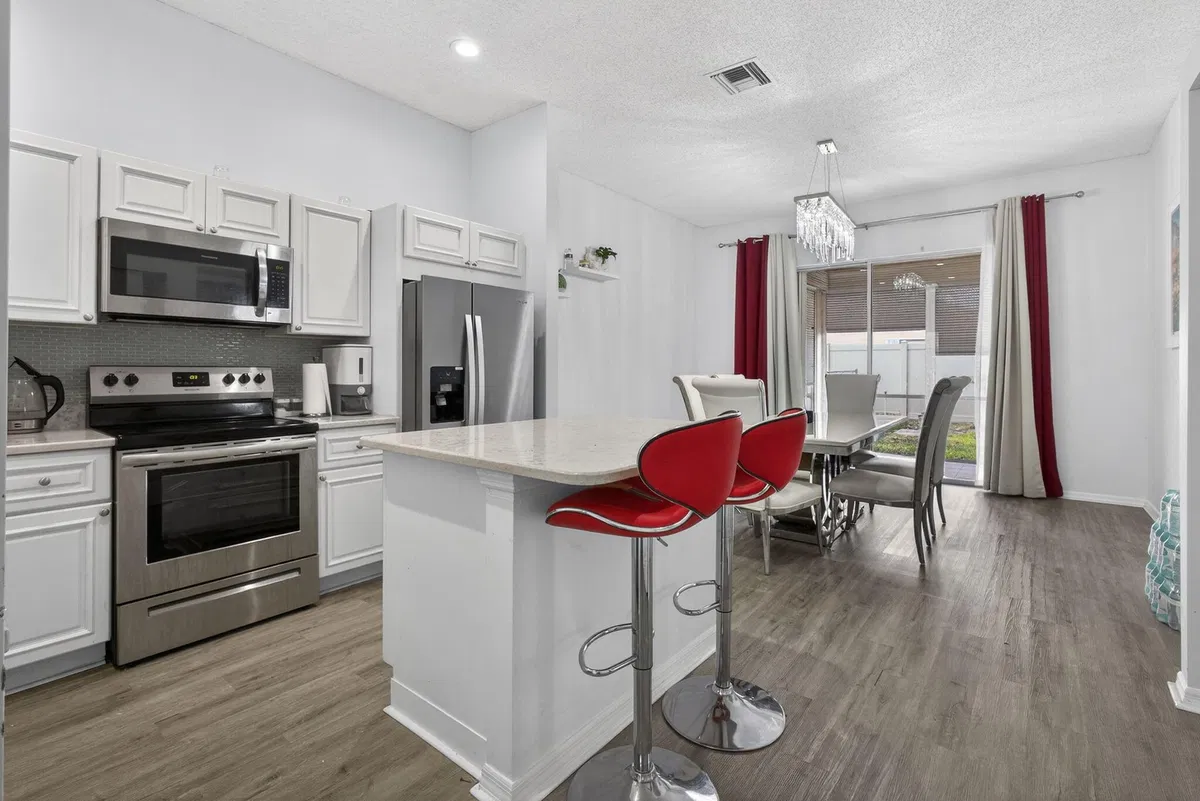 Residence photo 10