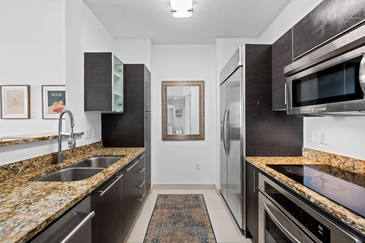 CityPlace South Tower Unit 1614 photo 4