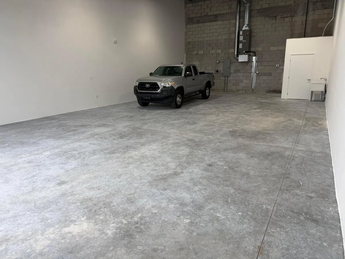 Unit 63 photo 4