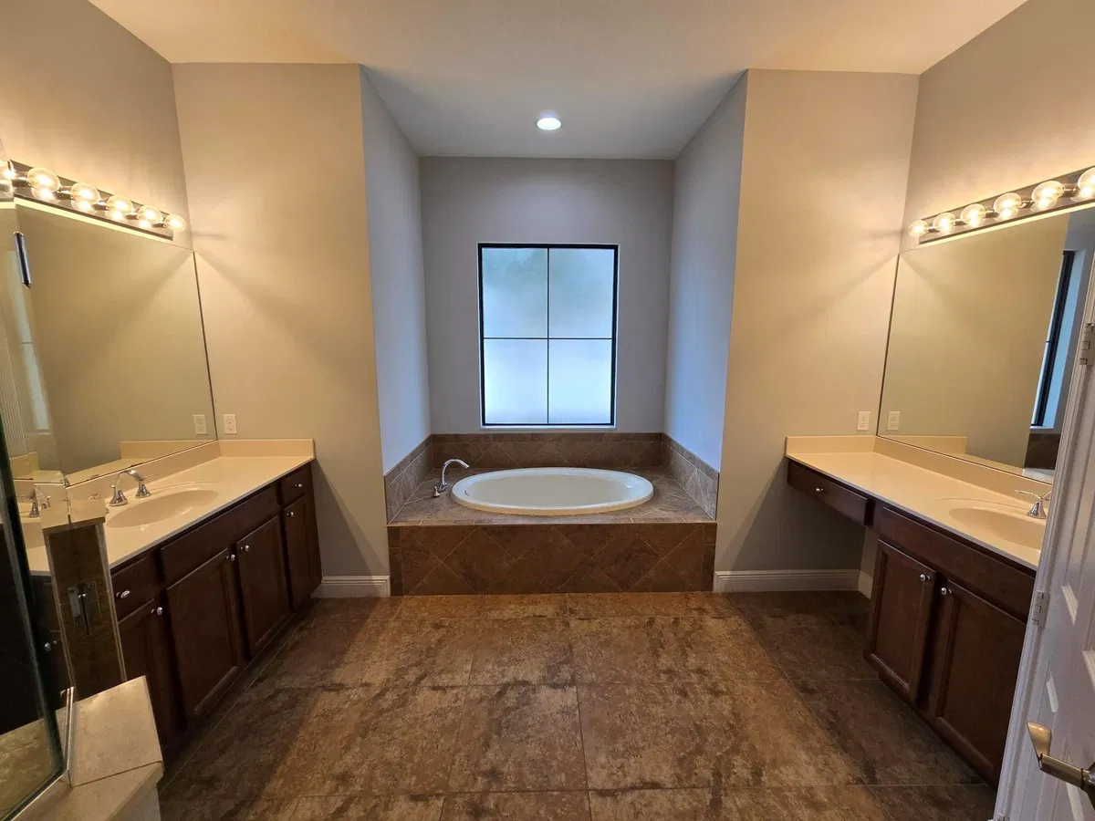 Residence photo 10