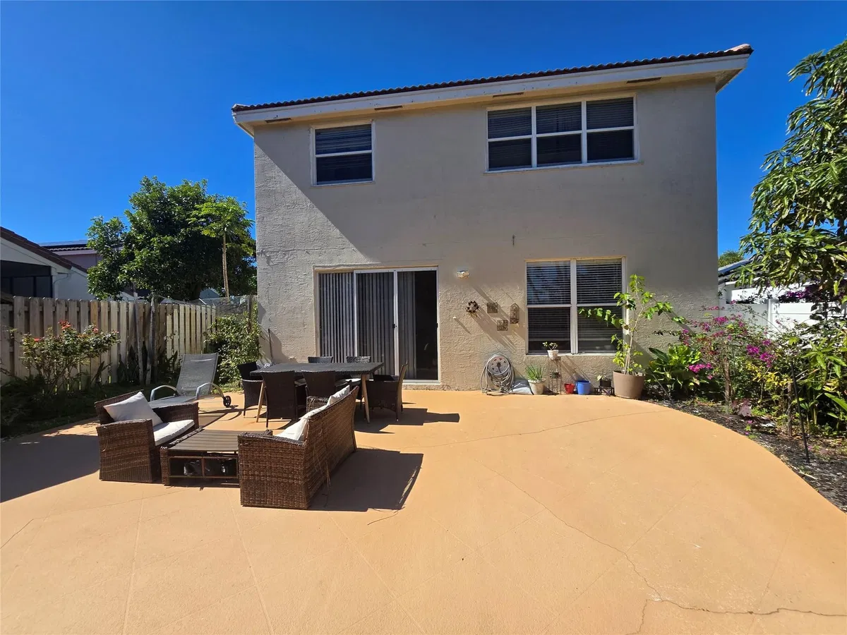 Residence photo 46