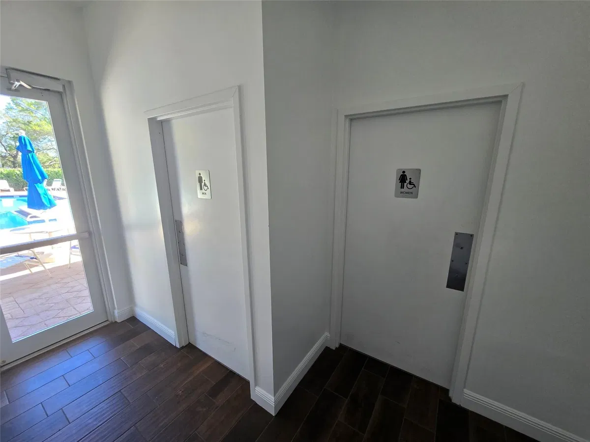 Residence photo 49