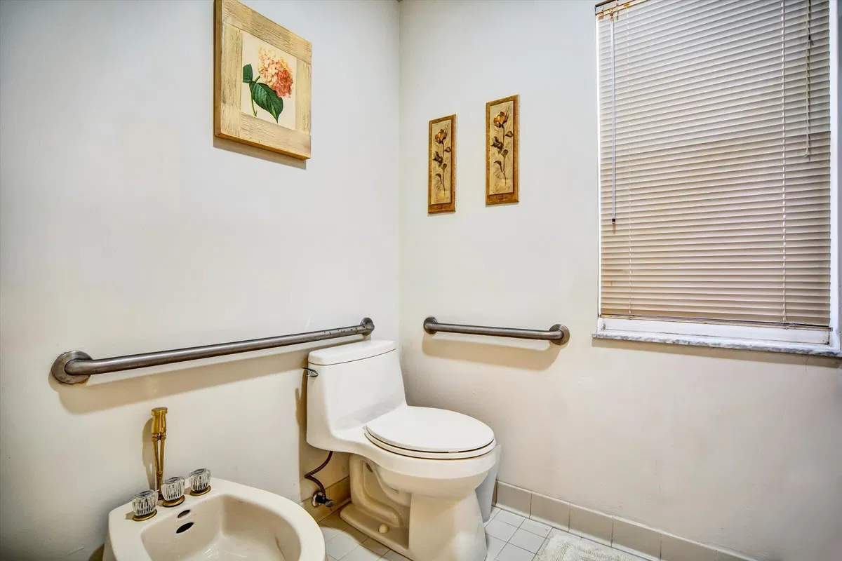 Residence photo 22