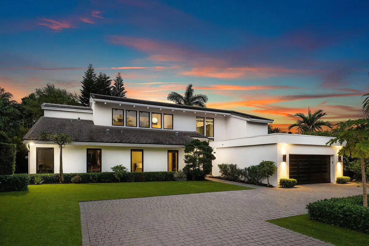 Royal Palm Yacht and Country Club Residence