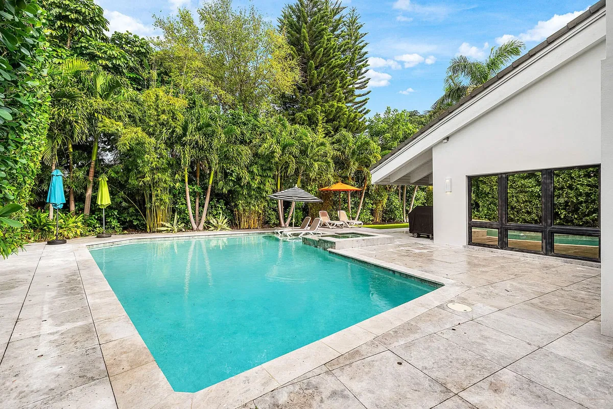 Royal Palm Yacht and Country Club Residence photo 31