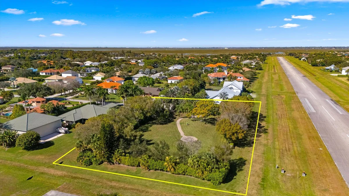 Wellington Aero Club Residence photo 88