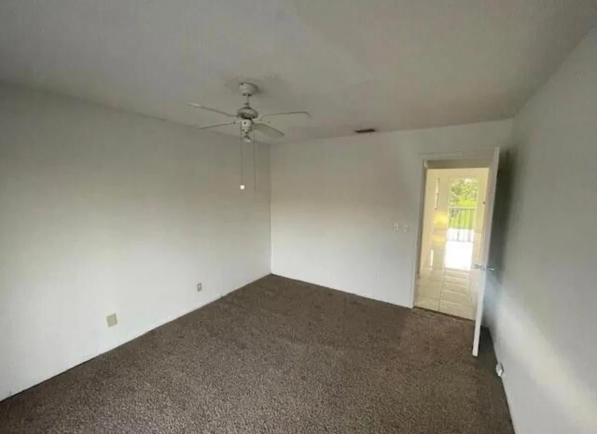 Unit C photo 10