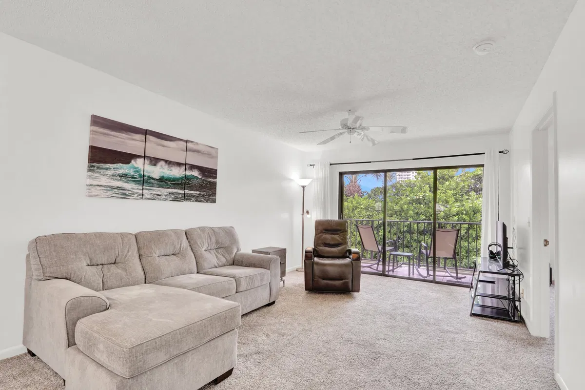 Singer Island Unit 205 photo 10