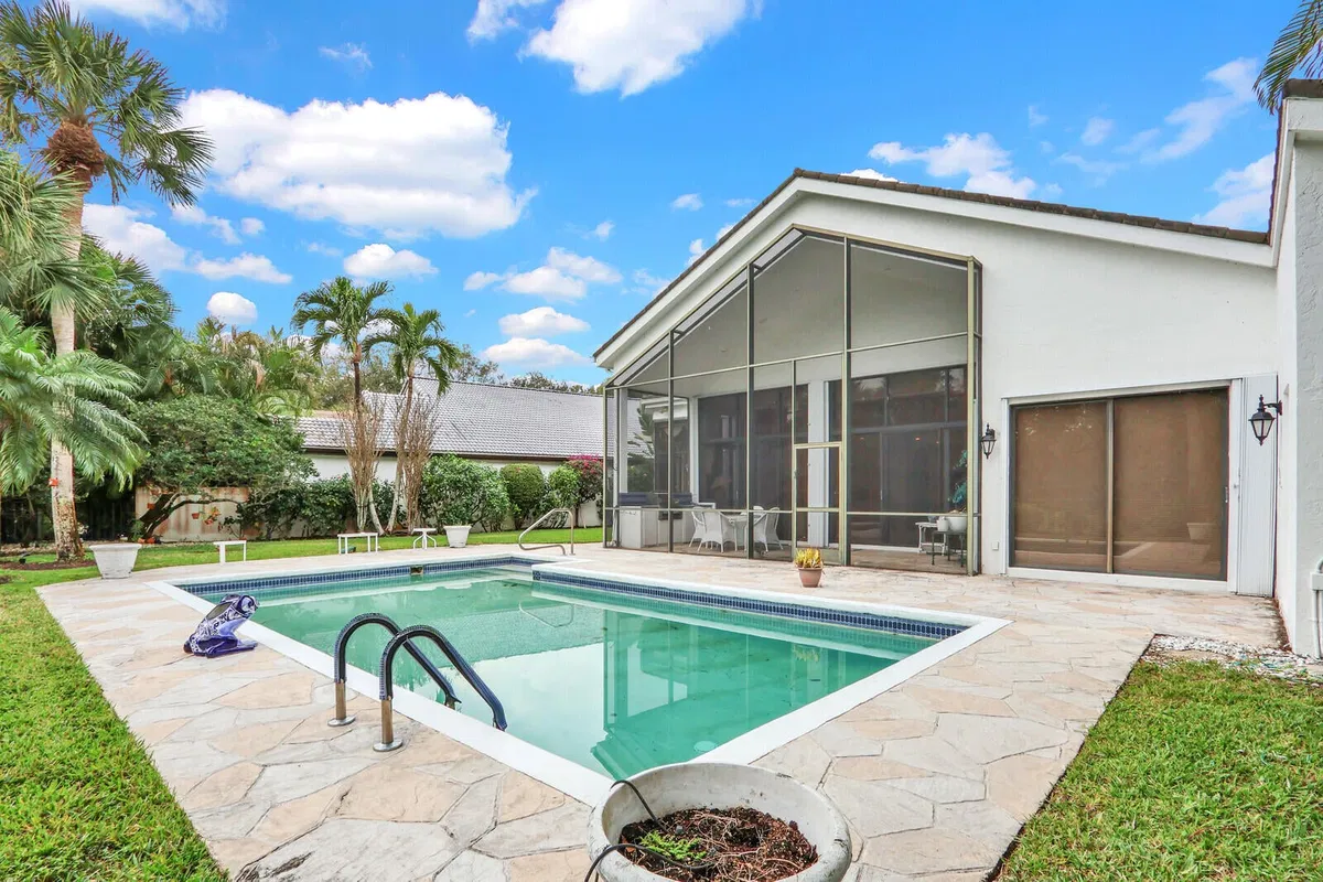 Frenchman's Creek Residence photo 25