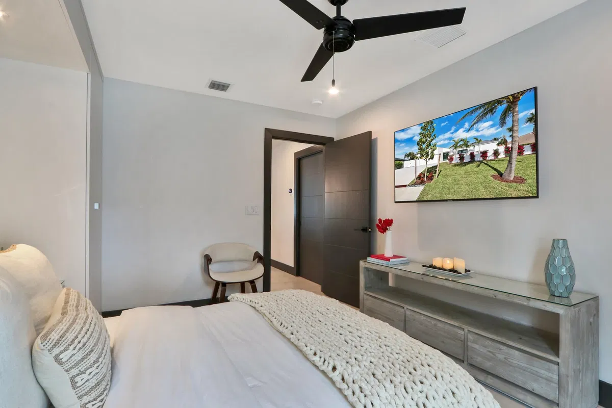 Residence photo 43