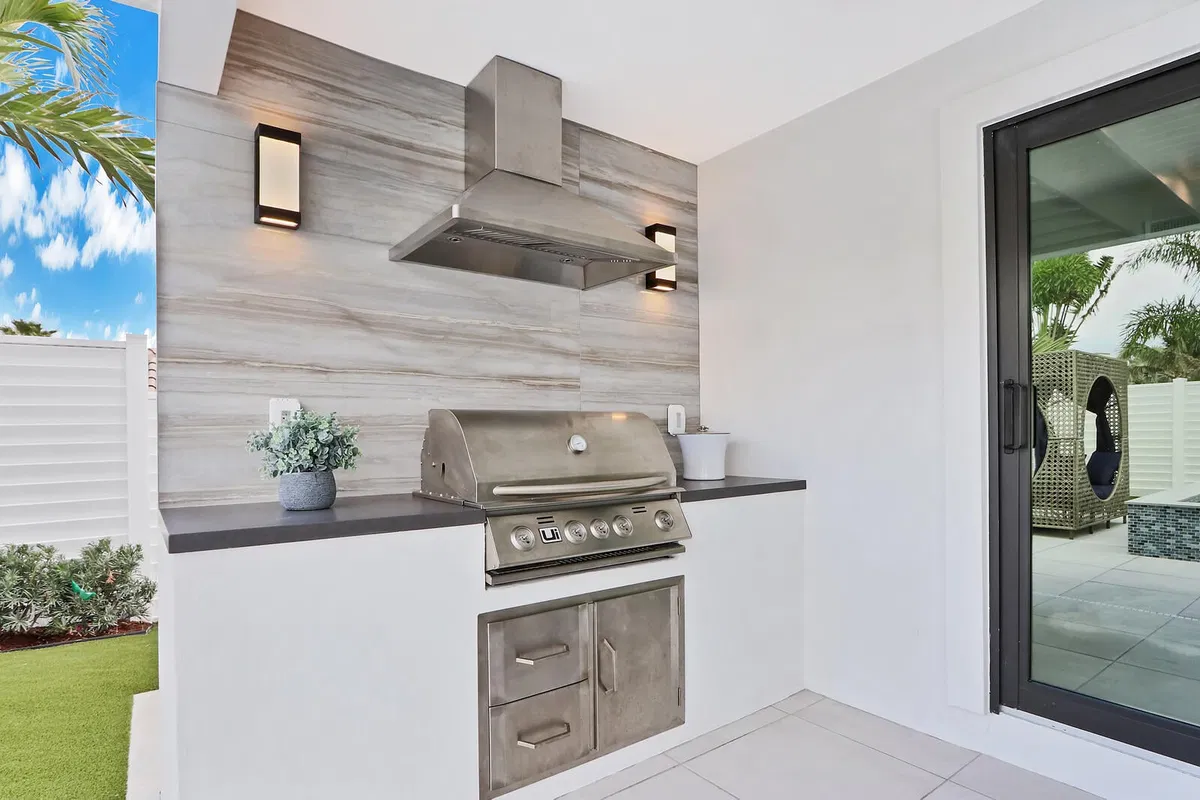 Residence photo 52