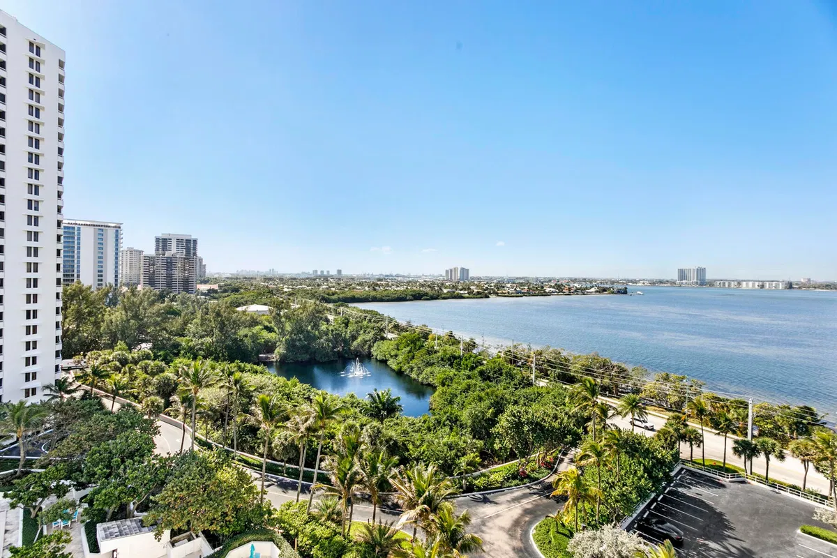 Singer Island Unit 9d photo 4
