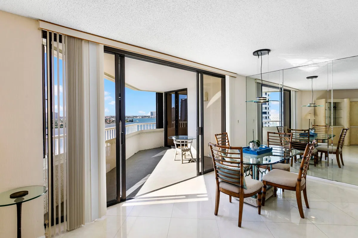 Singer Island Unit 9d photo 10