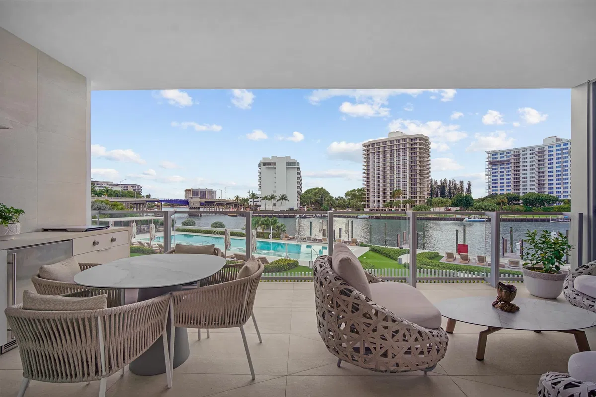Boca Raton Unit 206 photo 4