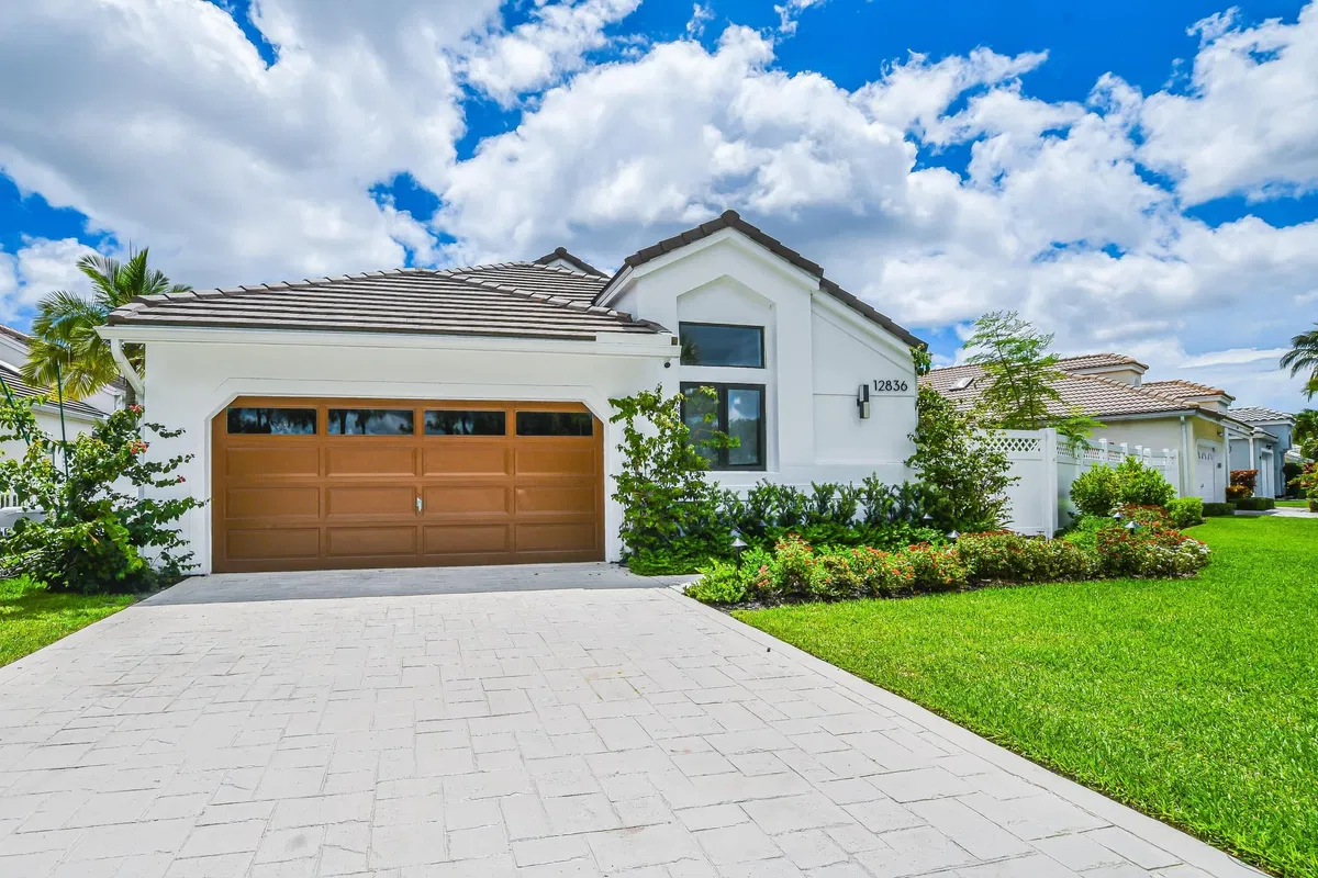 Eastpointe Country Club Residence photo 4