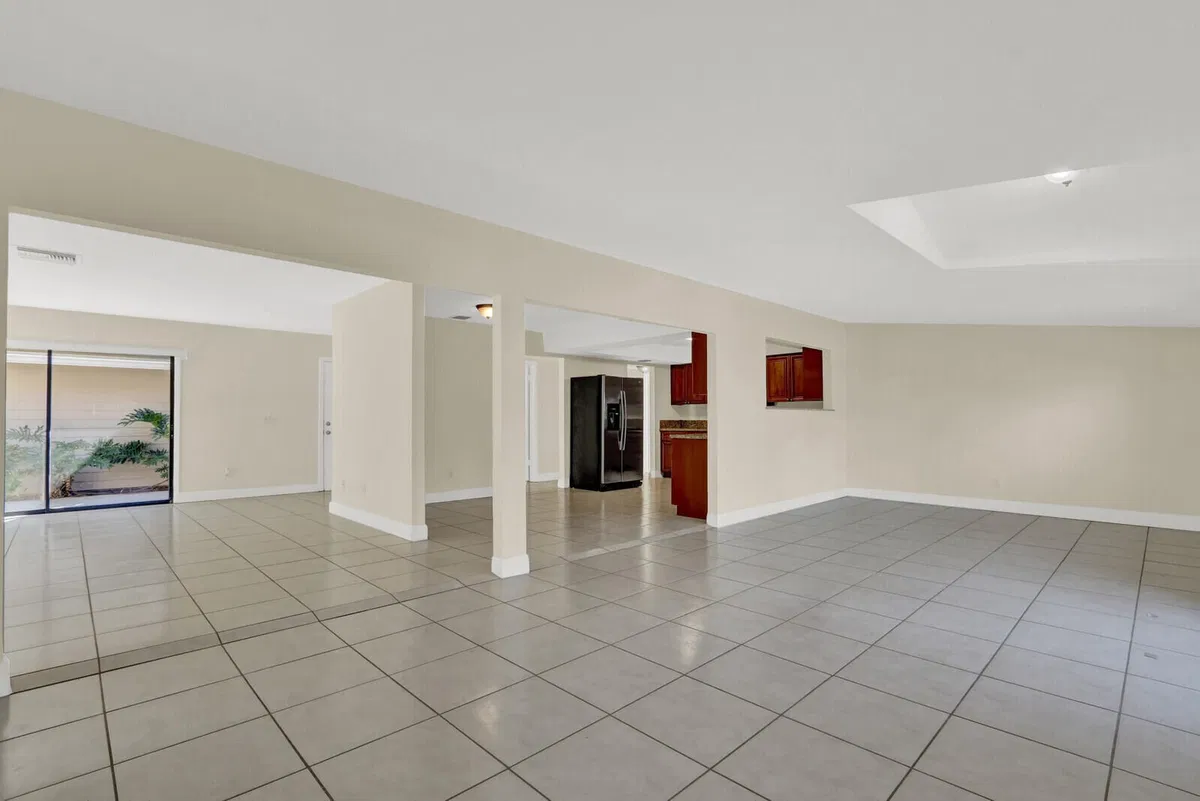 Residence photo 10