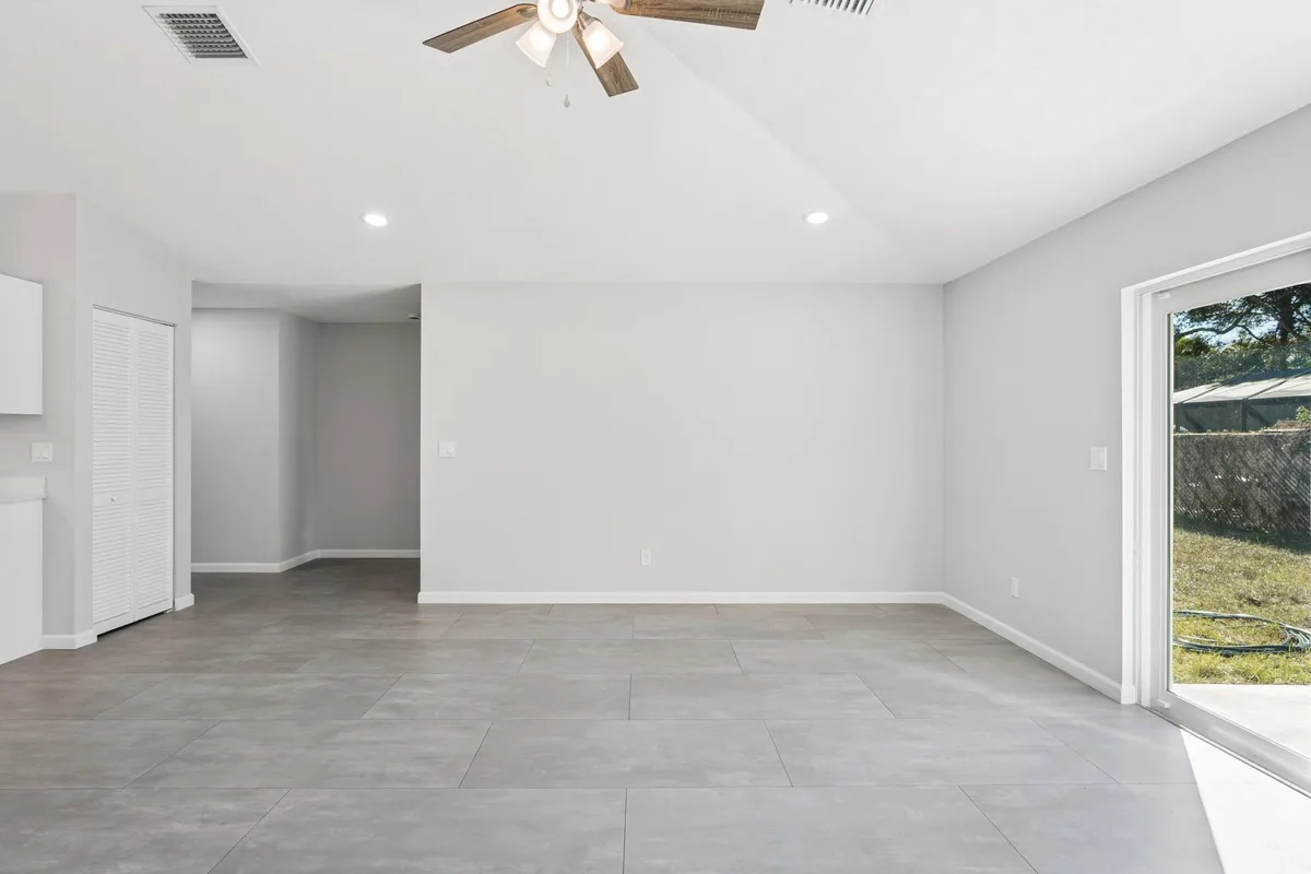  Residence photo 10