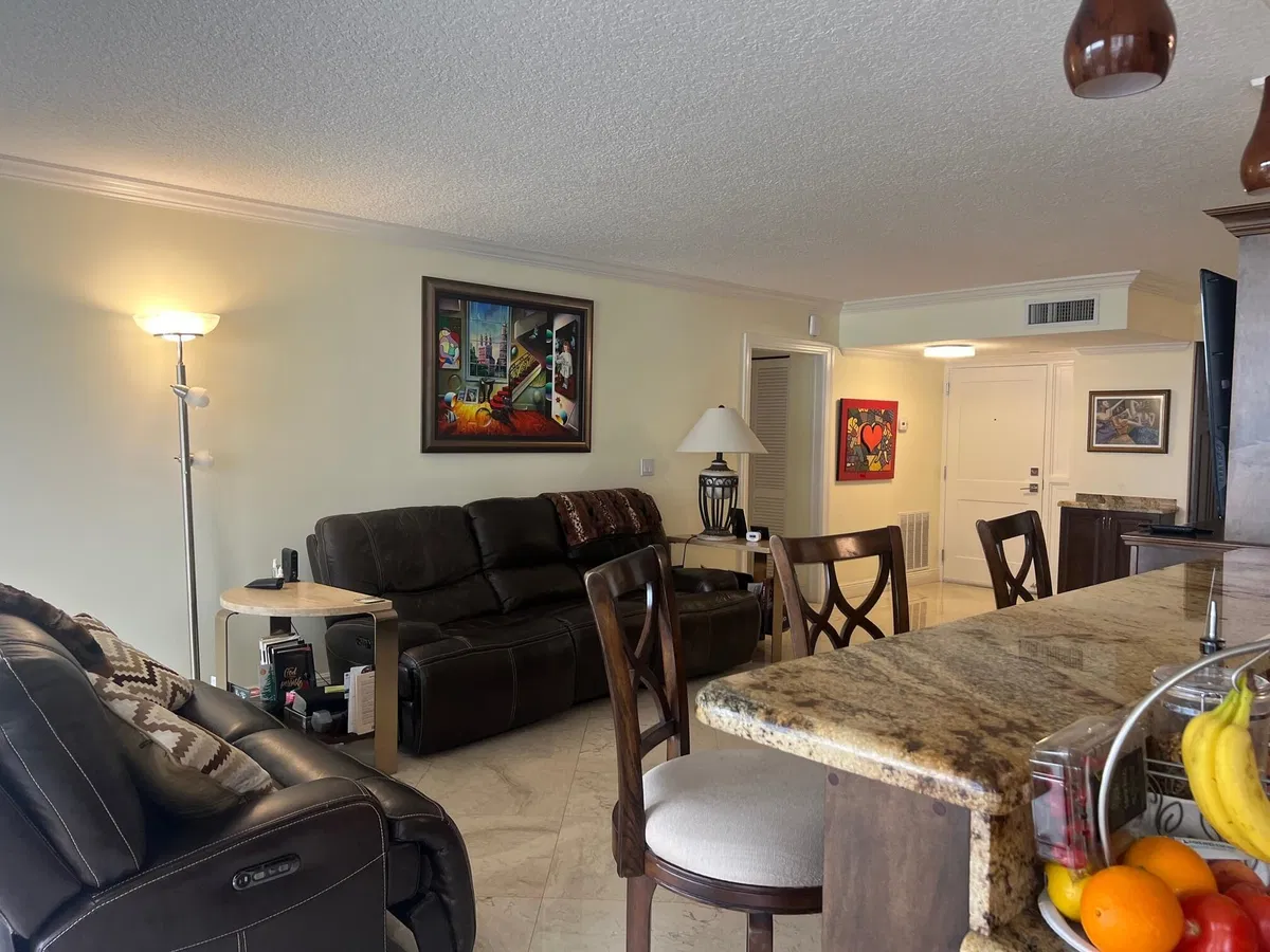 Singer Island Unit 906 photo 7