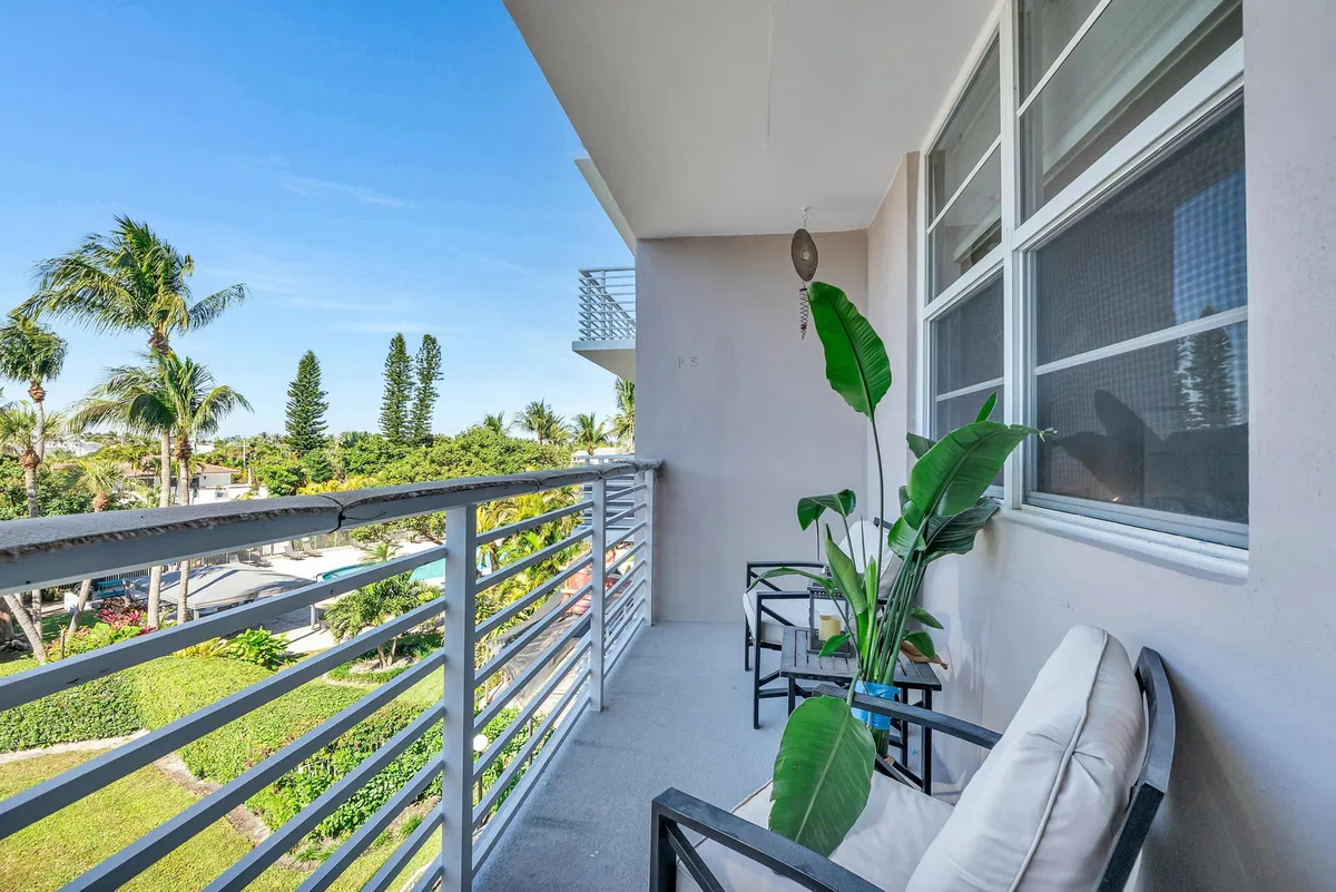 Boca Raton Unit 3 P photo 13