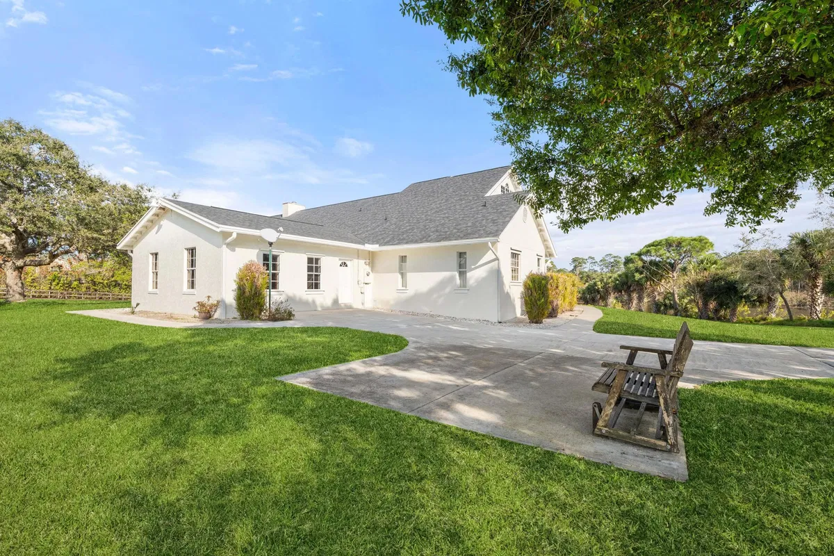 Residence photo 13