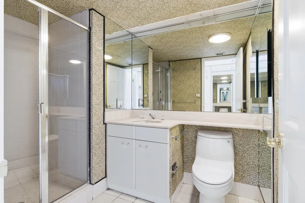 The Plaza of The Palm Beaches Unit 20b/c photo 13