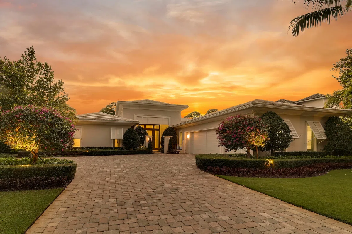 Old Palm Golf Club Residence