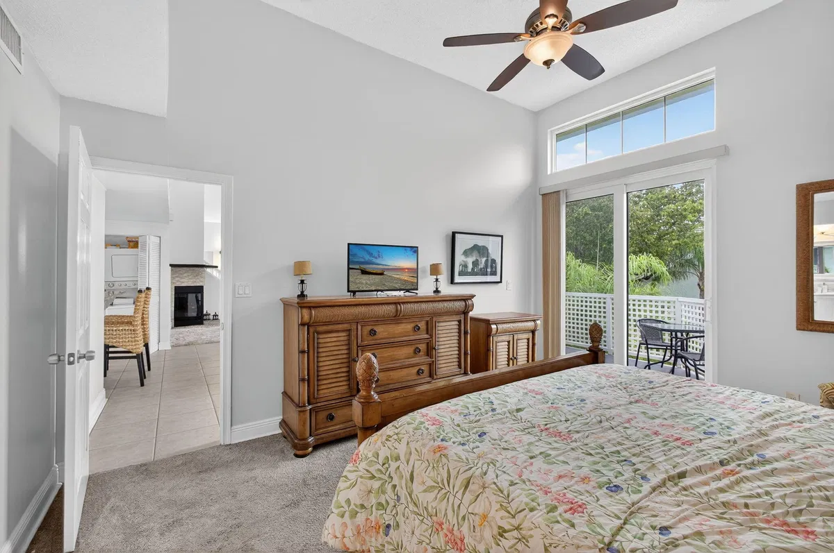 Unit 1609 photo 22