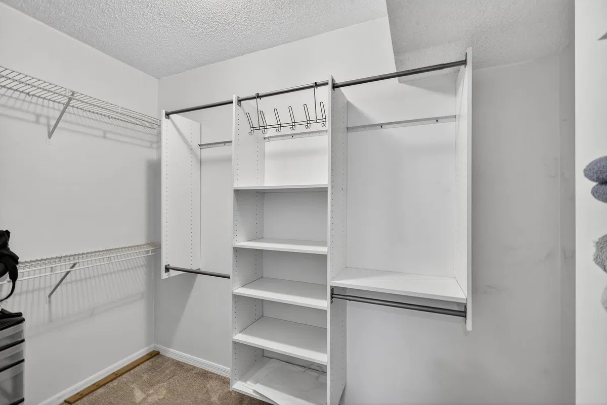 Unit 1609 photo 25