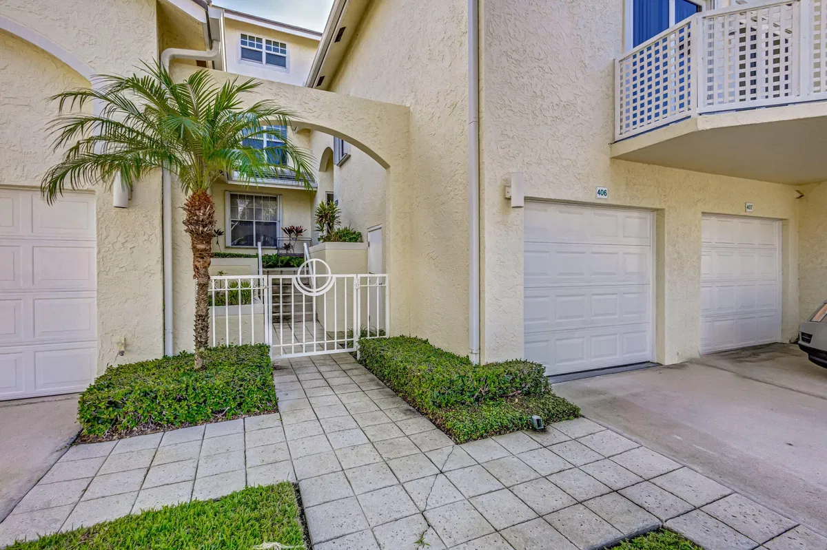 Residence photo 4