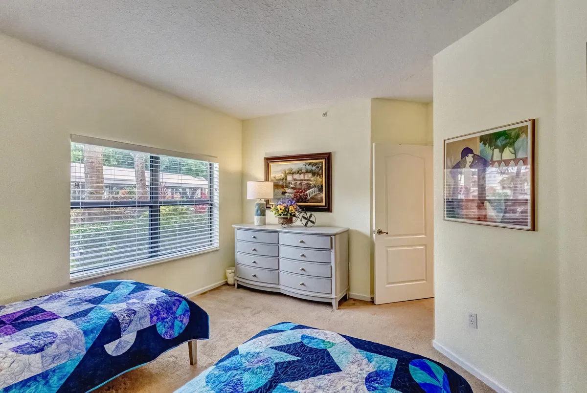 Unit 105 photo 25