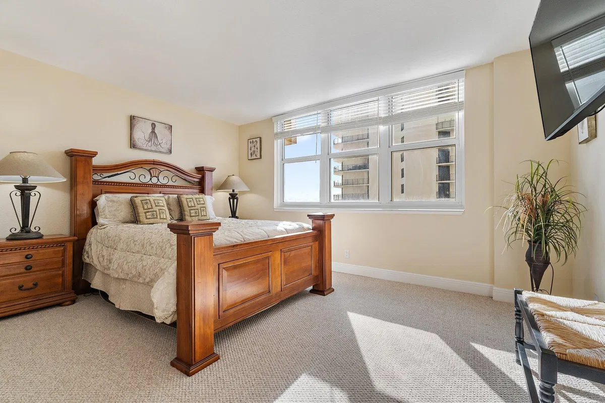 Aquarius Condominium Unit 907 photo 28