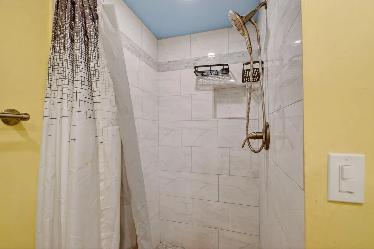 Residence photo 25