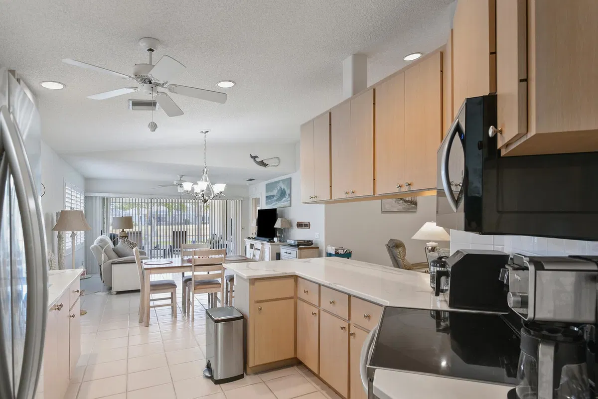 Residence photo 4