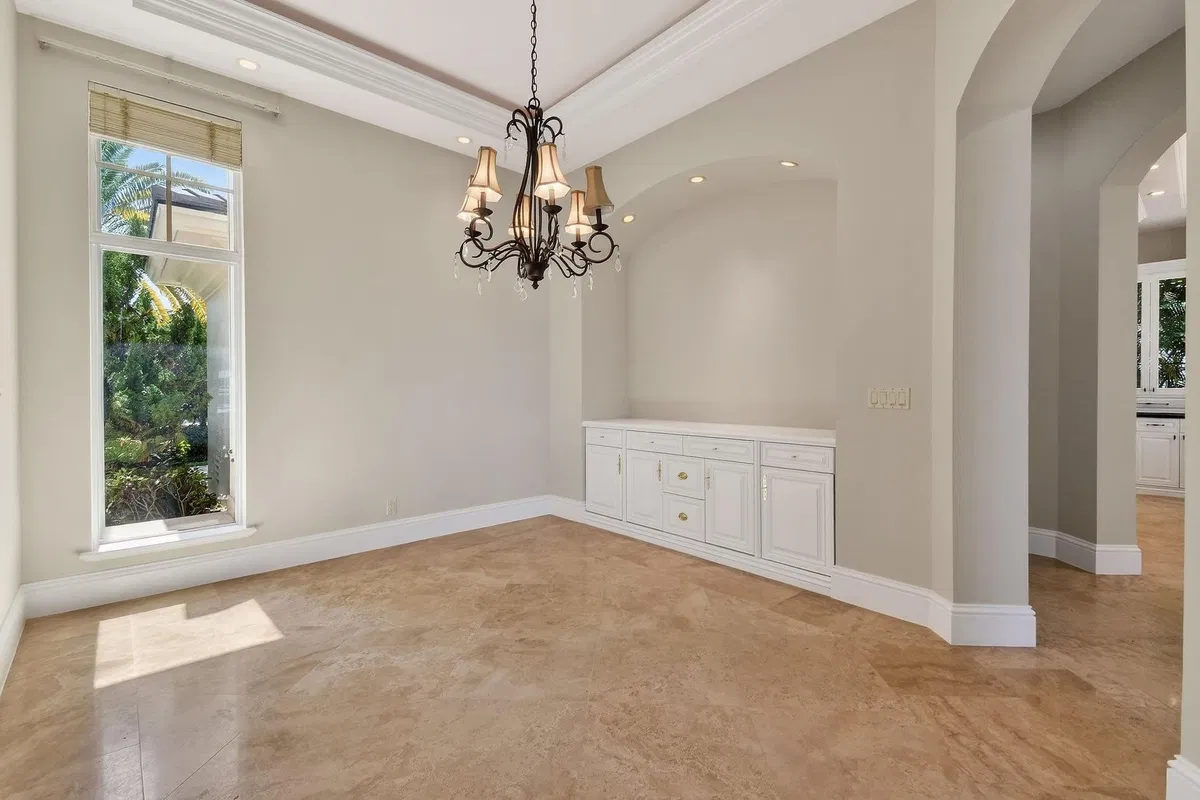 Golden Harbour Residence photo 22