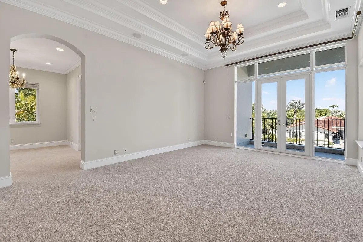 Golden Harbour Residence photo 34