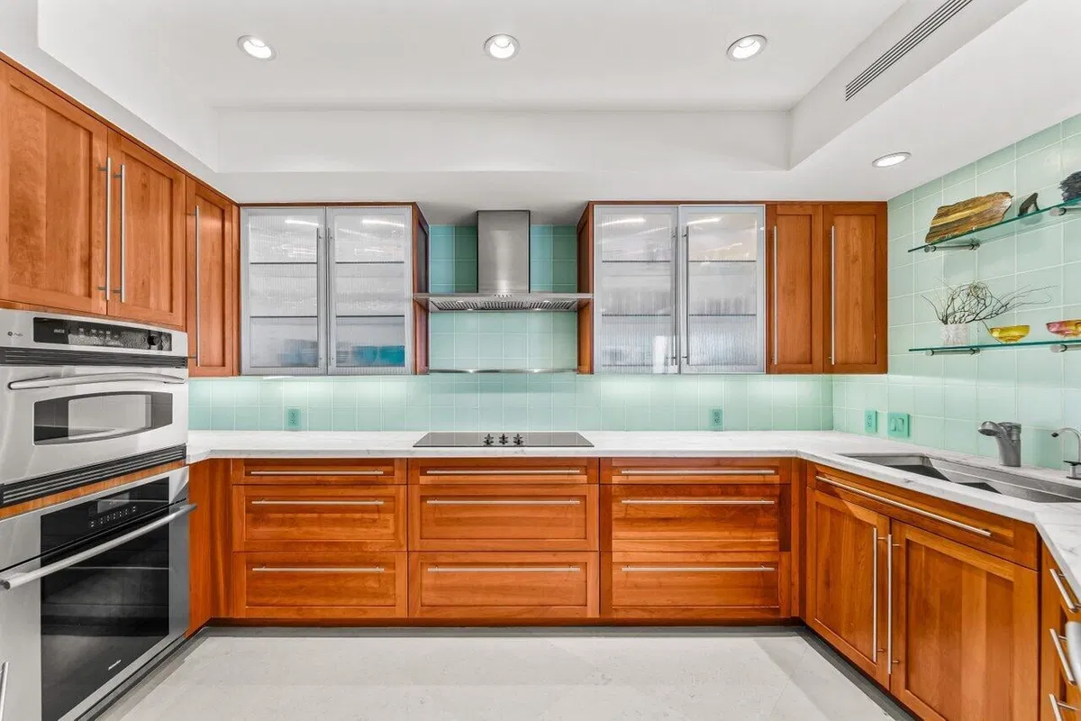 Sloan's Curve Palm Beach Unit 201n photo 7