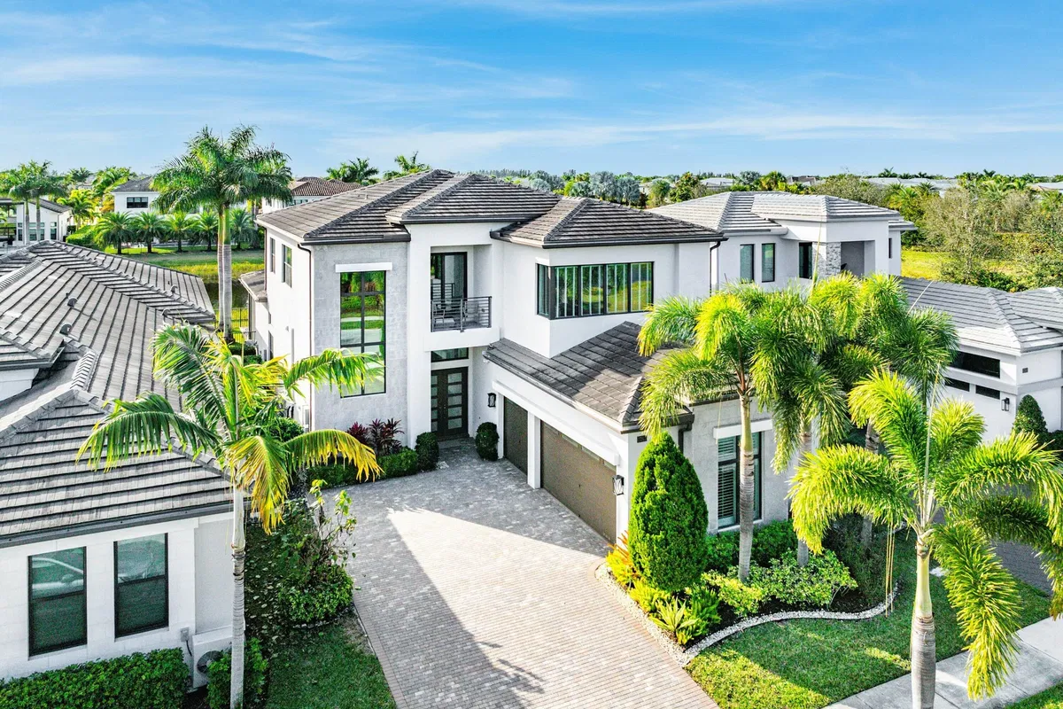 Boca Bridges Residence photo 40