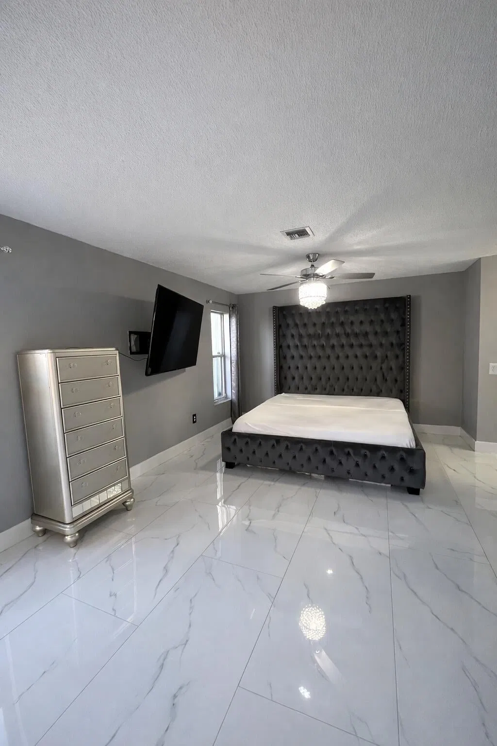 Residence photo 4